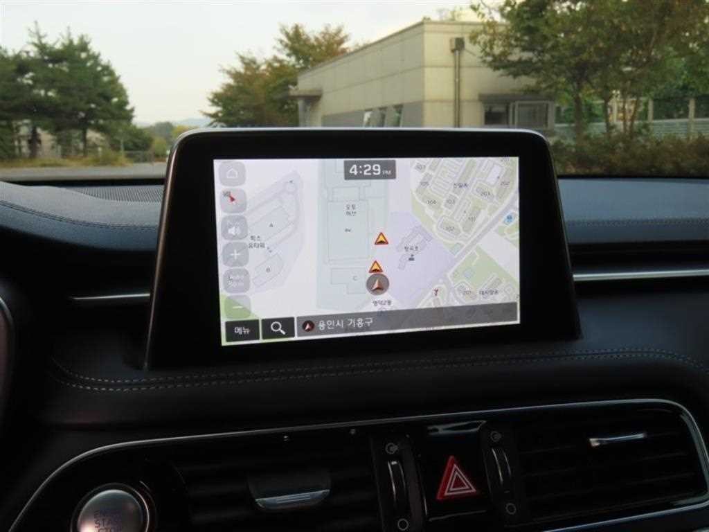 제네시스 G70 3.3T 스포츠 AWD 슈프림 이미지 8