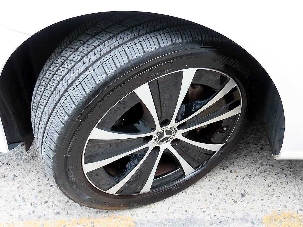 벤츠 E 클래스 E-클래스 W213 E300e 4MATIC 익스클루시브 이미지 20