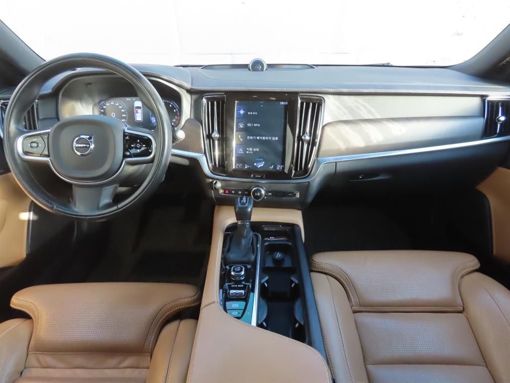 볼보 V90 V90 크로스컨트리 T5 프로 AWD 이미지 9