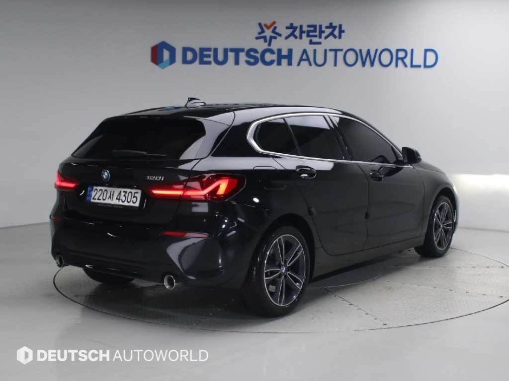 BMW 1시리즈 1시리즈 (F40) 120i 스포츠 이미지 2