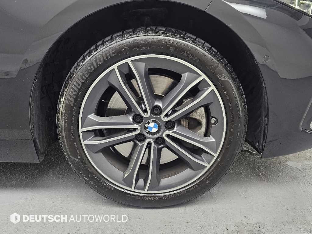BMW 1시리즈 1시리즈 (F40) 120i 스포츠 이미지 5