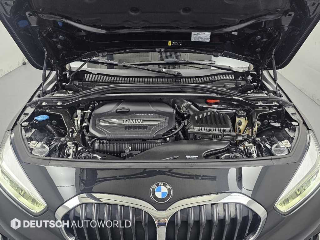BMW 1시리즈 1시리즈 (F40) 120i 스포츠 이미지 6