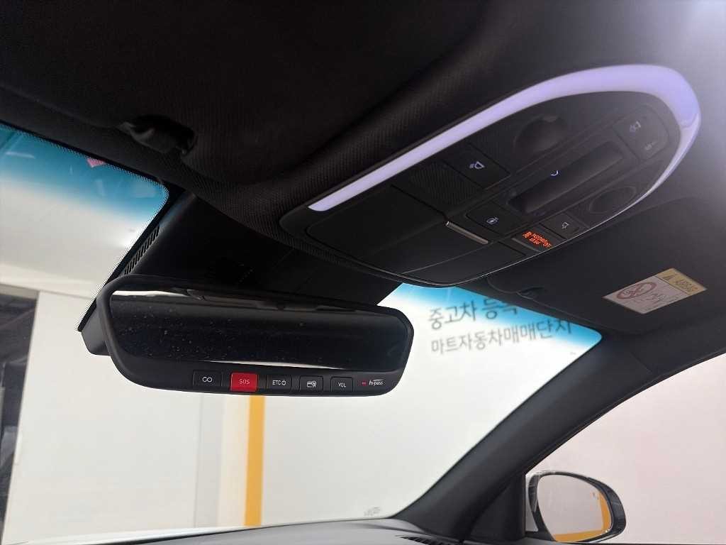 제네시스 G70 더 뉴 G70 가솔린 2.0T 4WD 이미지 19
