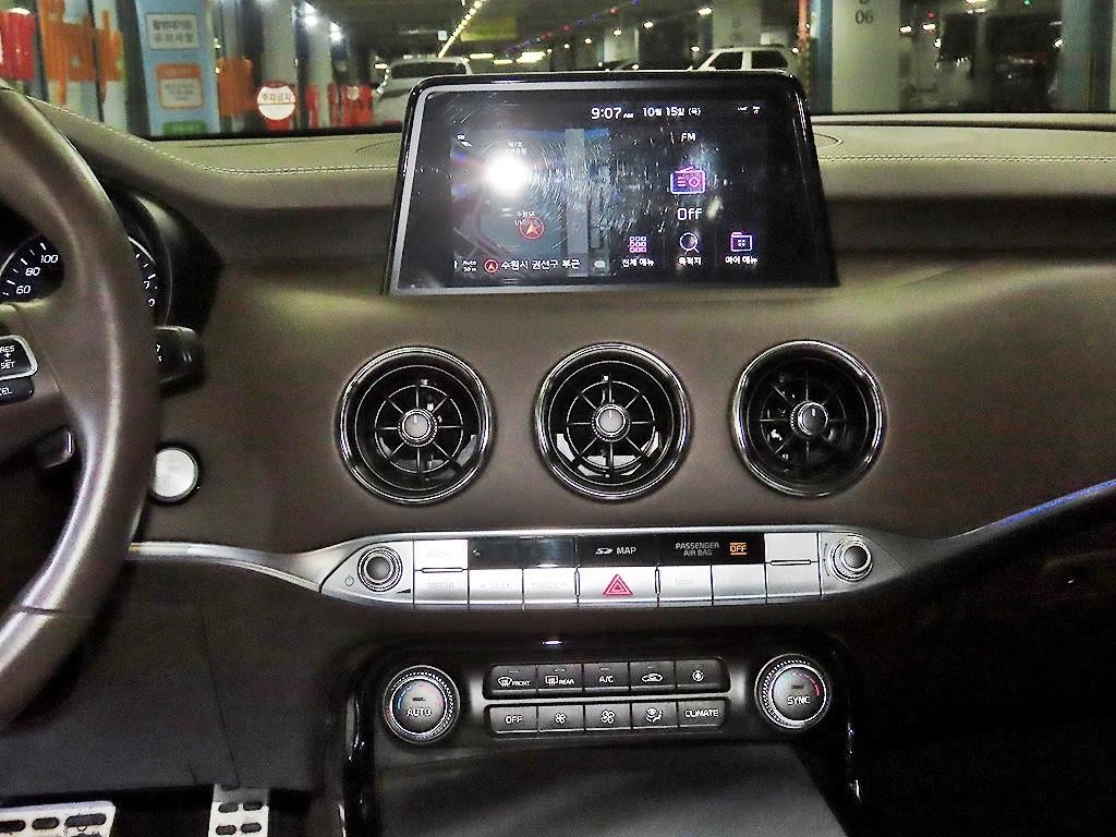 기아 스팅어 가솔린 2.0 터보 2WD 플래티넘 이미지 11