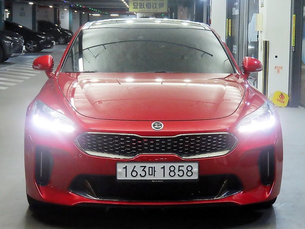 기아 스팅어 가솔린 2.0 터보 2WD 플래티넘 이미지 2