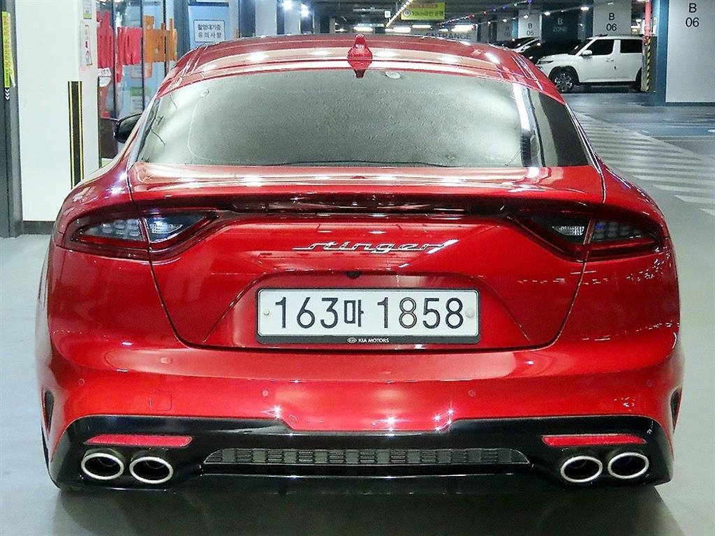 기아 스팅어 가솔린 2.0 터보 2WD 플래티넘 이미지 5