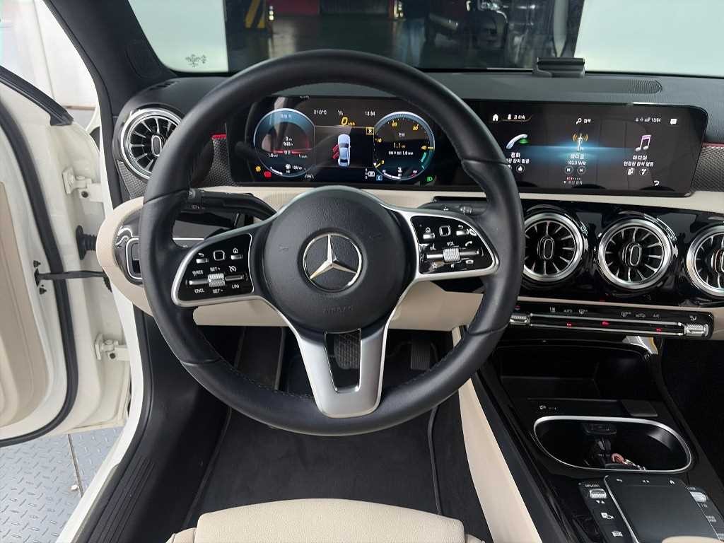벤츠 A 클래스 A클래스 W177 A220 세단 이미지 10