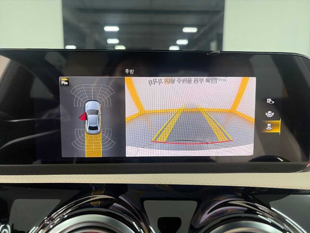 벤츠 A 클래스 A클래스 W177 A220 세단 이미지 15