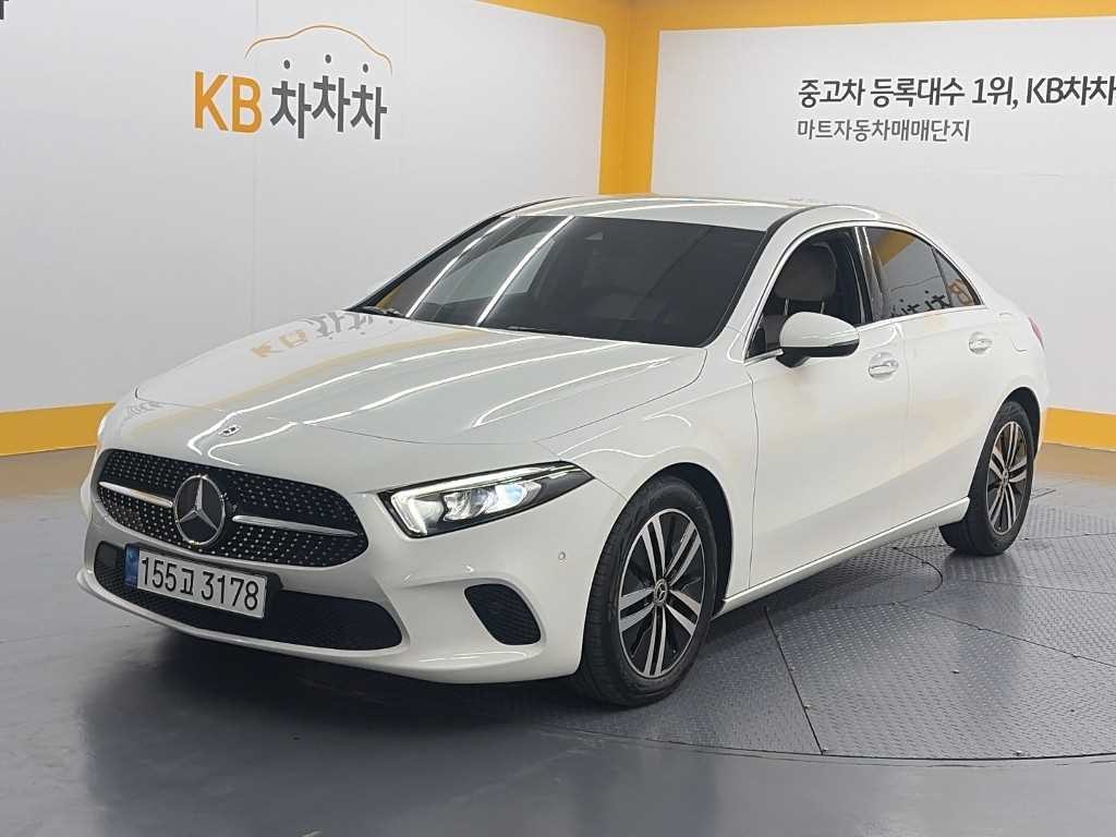 벤츠 A 클래스 A클래스 W177 A220 세단 이미지 2