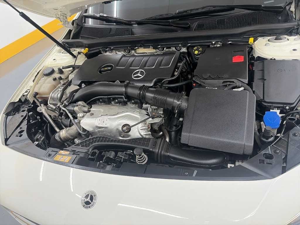 벤츠 A 클래스 A클래스 W177 A220 세단 이미지 6