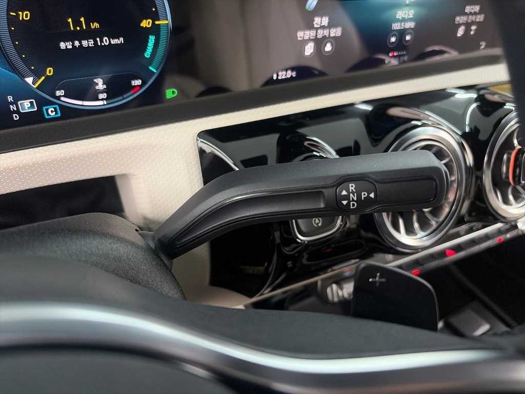 벤츠 A 클래스 A클래스 W177 A220 세단 이미지 9