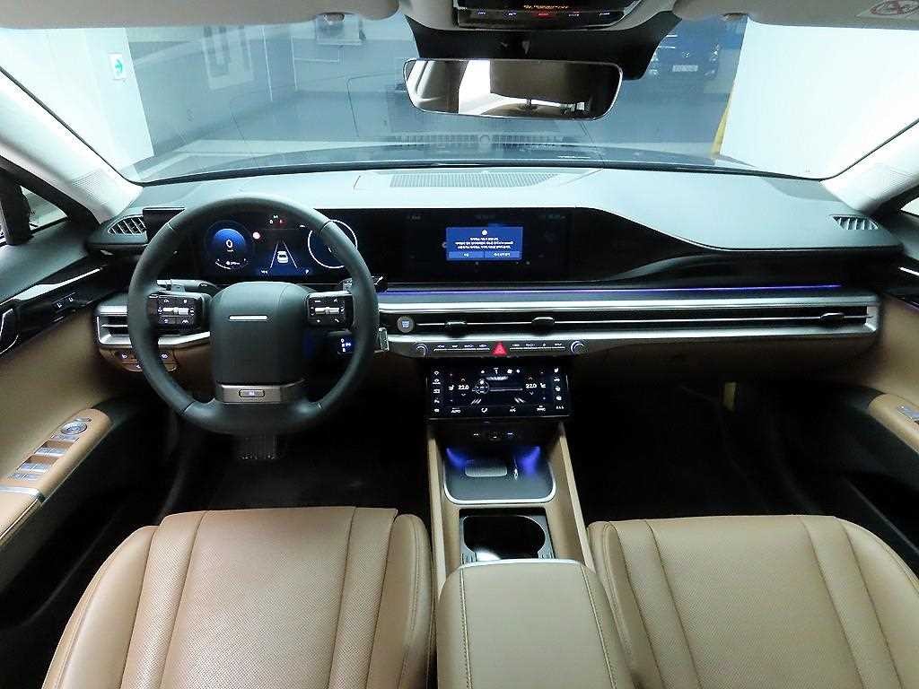 현대 그랜저 그랜저 (GN7) 가솔린 2.5 2WD 익스클루시브 이미지 8