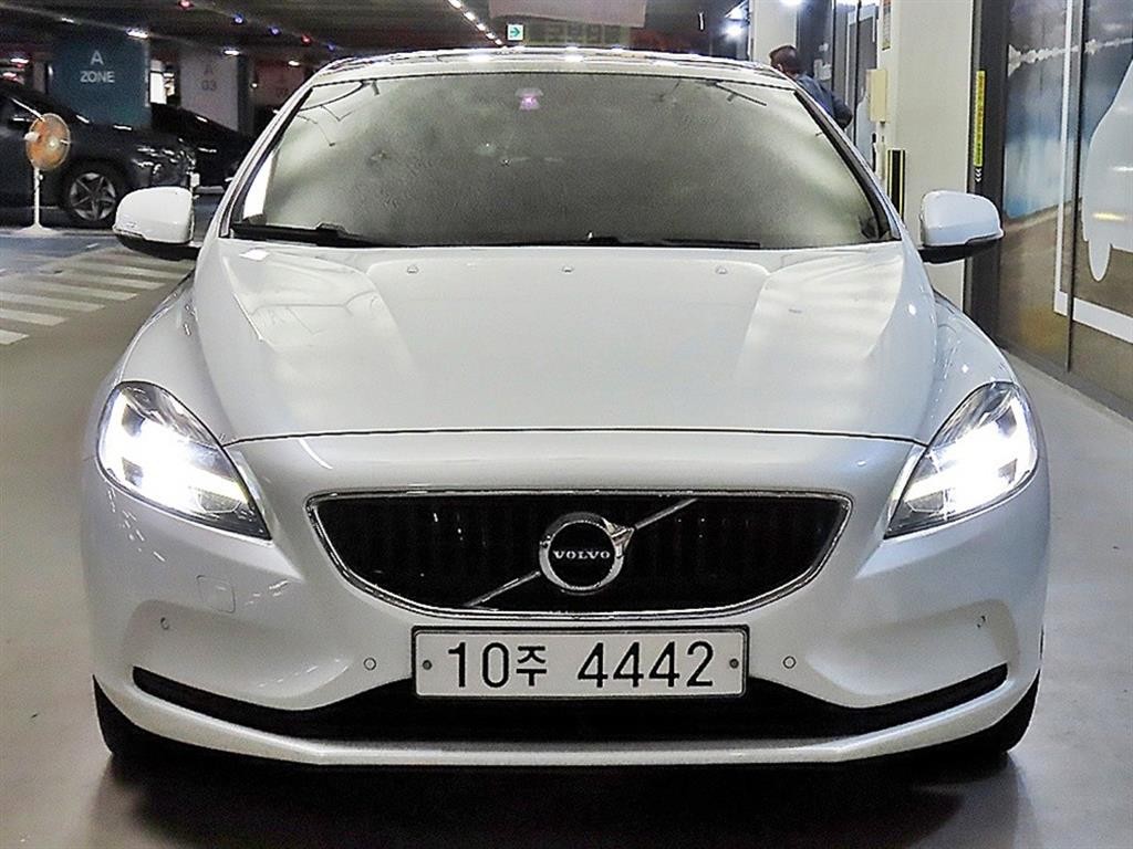 볼보 V40 D3 이미지 2