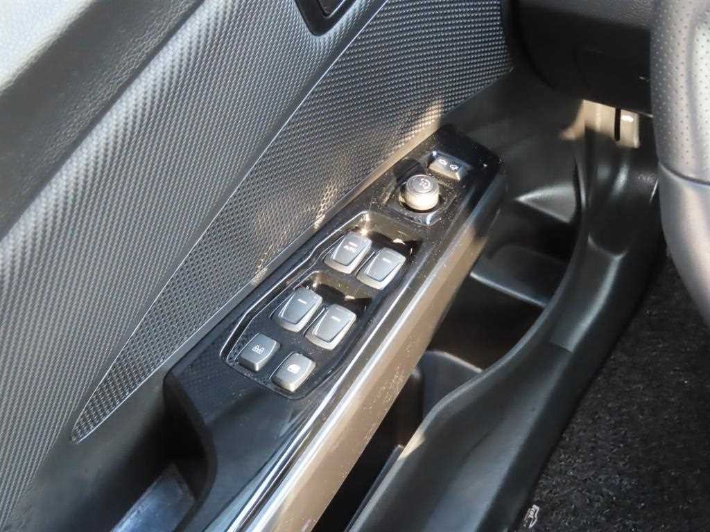 KG모빌리티(쌍용) 티볼리 베리 뉴 티볼리 2WD 가솔린 1.5 V5 이미지 13