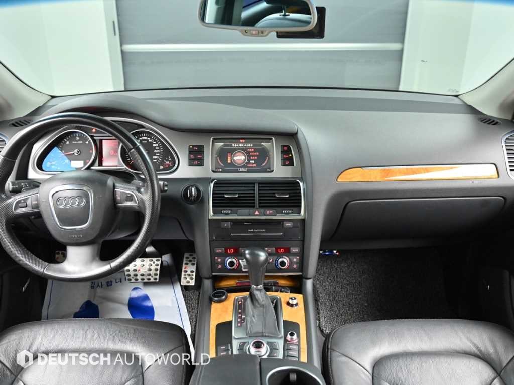 아우디 Q7 3.0 TDI 콰트로 이미지 7