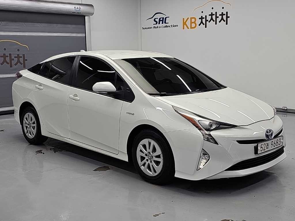 토요타 프리우스 프리우스 4세대 1.8 E 이미지 4