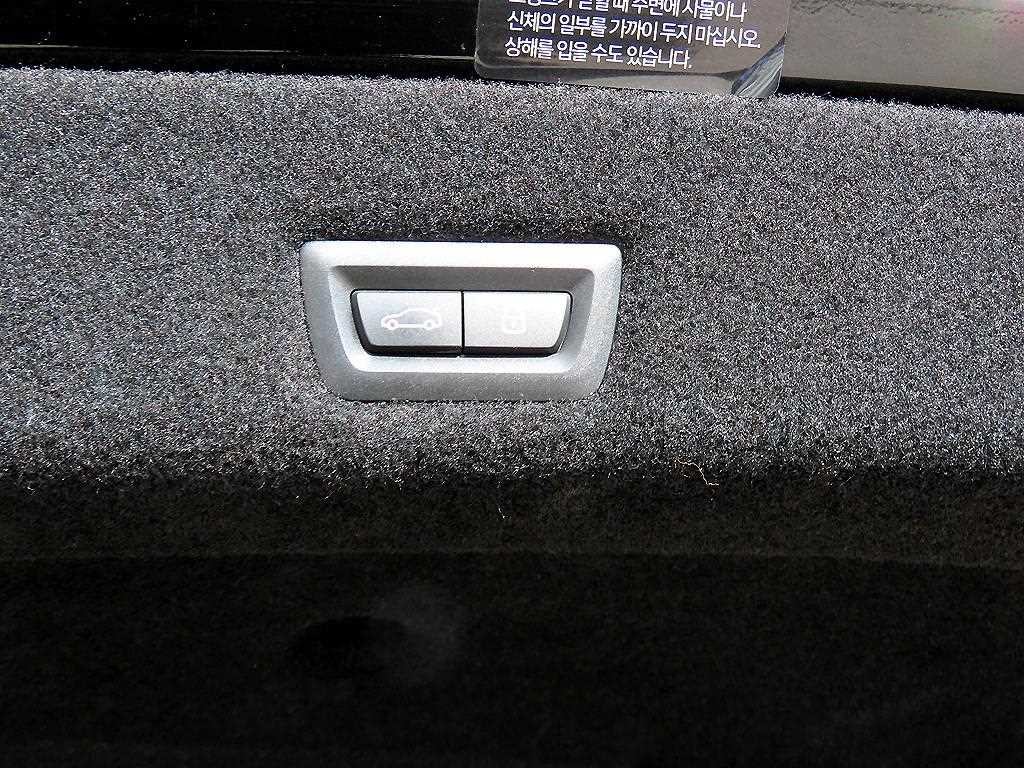 BMW 7시리즈 7시리즈 (G70) 740i sDrive M 스포츠 이미지 16