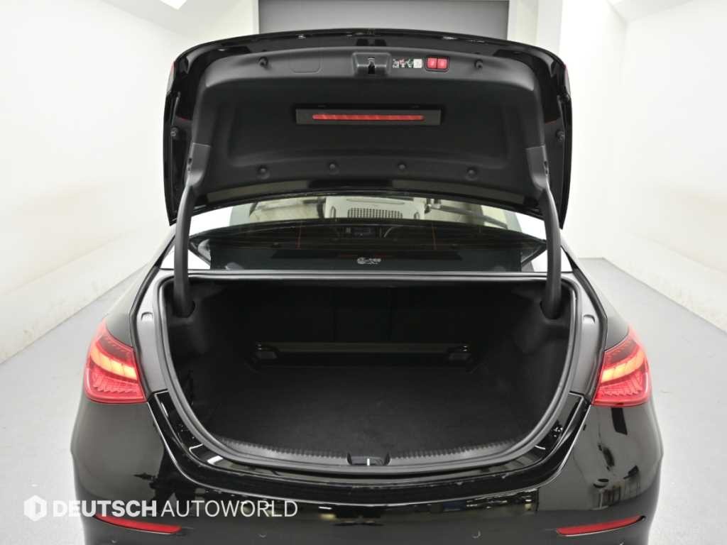 벤츠 C 클래스 C클래스 W206 C300 4MATIC AMG 라인 이미지 19