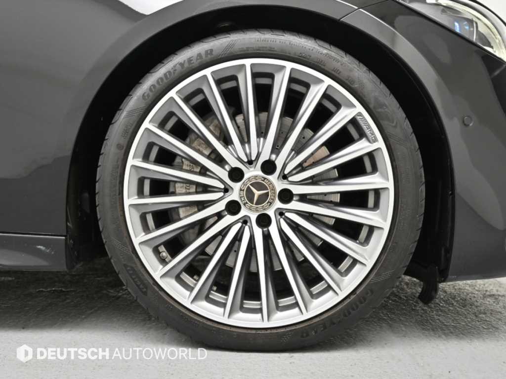 벤츠 C 클래스 C클래스 W206 C300 4MATIC AMG 라인 이미지 5