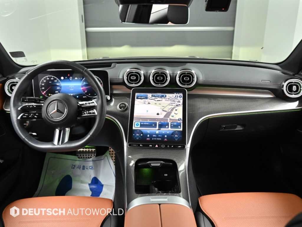 벤츠 C 클래스 C클래스 W206 C300 4MATIC AMG 라인 이미지 7