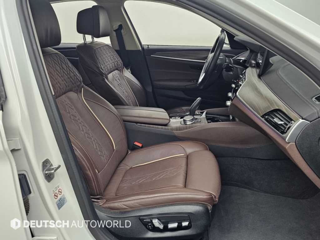 BMW 5시리즈 5시리즈 (G30) 523d 럭셔리 이미지 10