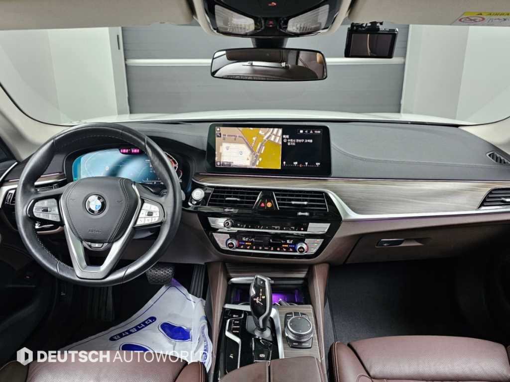 BMW 5시리즈 5시리즈 (G30) 523d 럭셔리 이미지 7