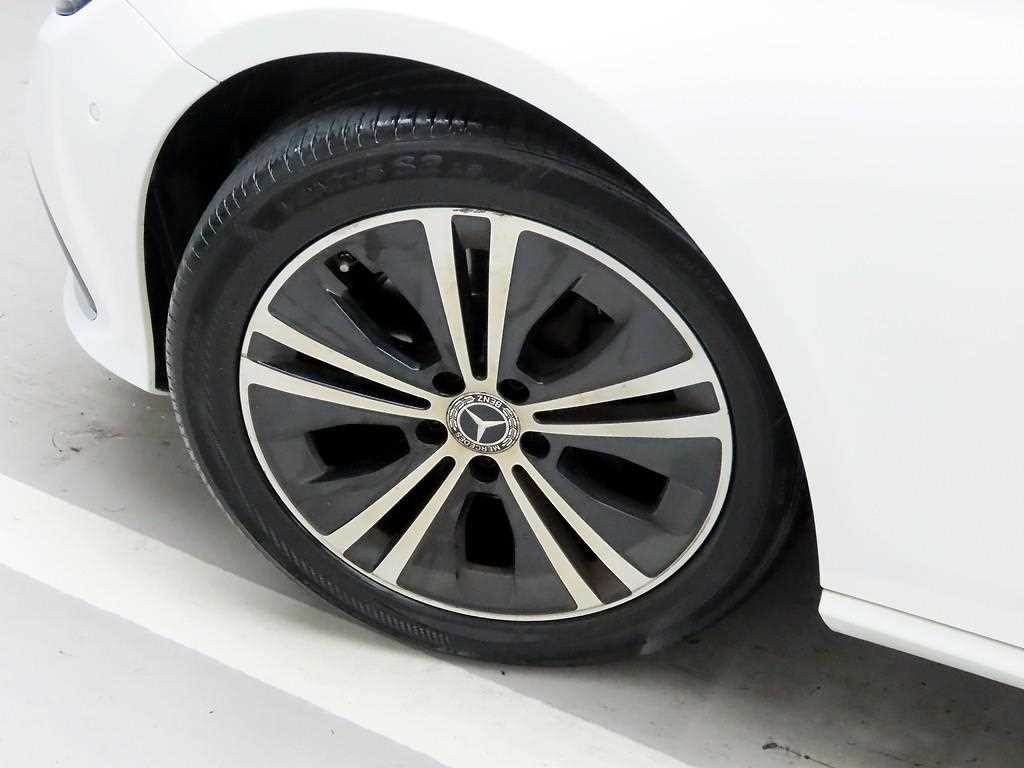 벤츠 E 클래스 E-클래스 W213 E250 아방가르드 이미지 19