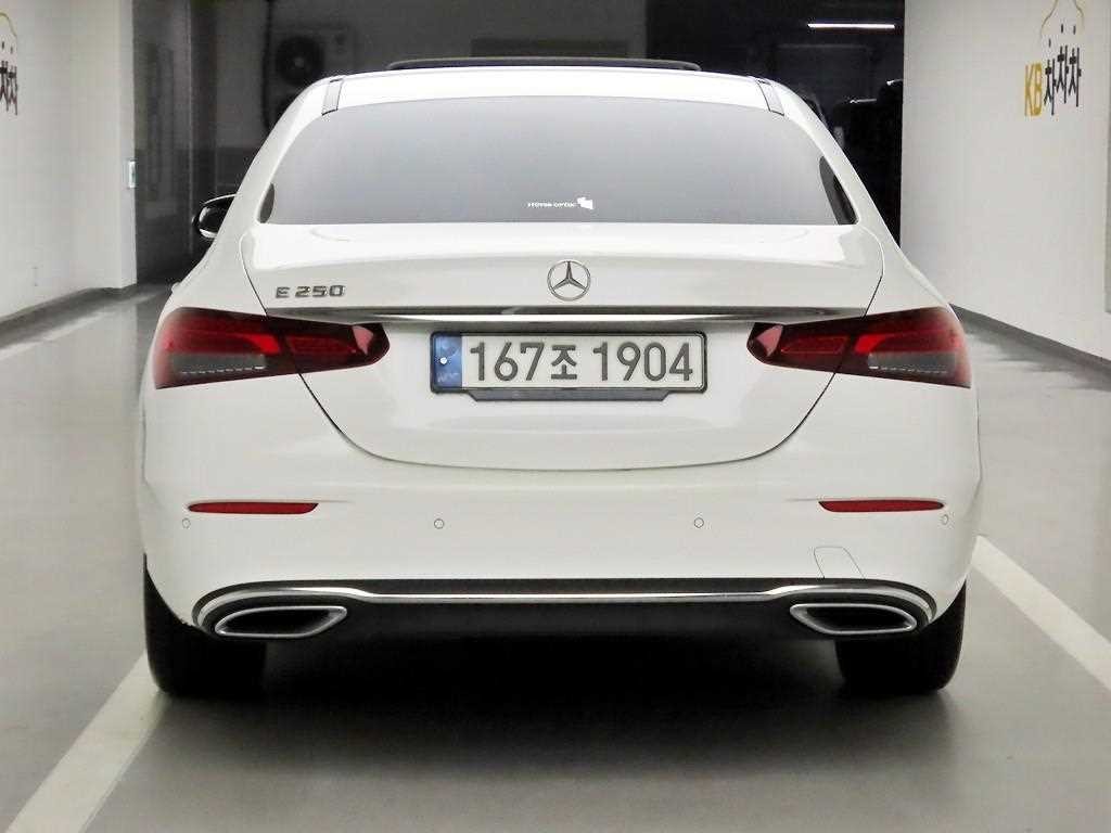 벤츠 E 클래스 E-클래스 W213 E250 아방가르드 이미지 3
