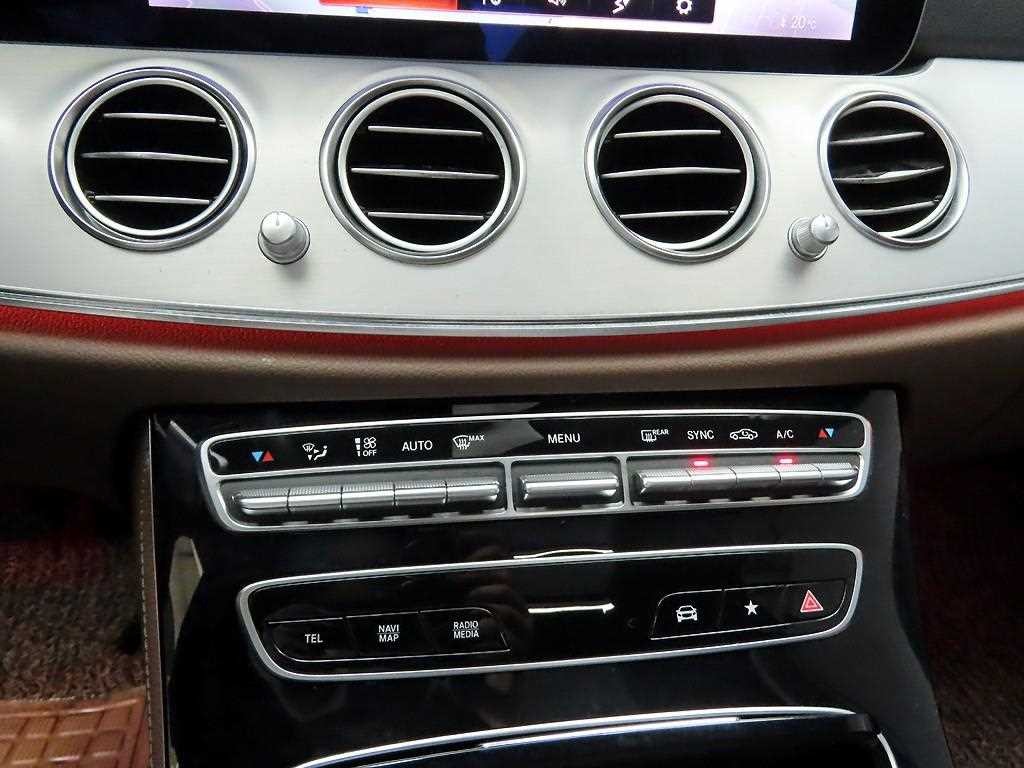 벤츠 E 클래스 E-클래스 W213 E250 아방가르드 이미지 9