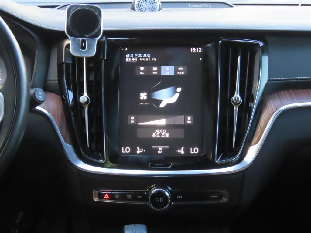 볼보 V60 V60 크로스 컨트리 2세대 2.0 B5 프로 AWD 이미지 12