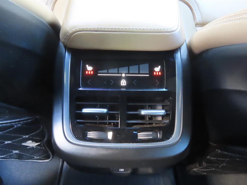 볼보 V60 V60 크로스 컨트리 2세대 2.0 B5 프로 AWD 이미지 8