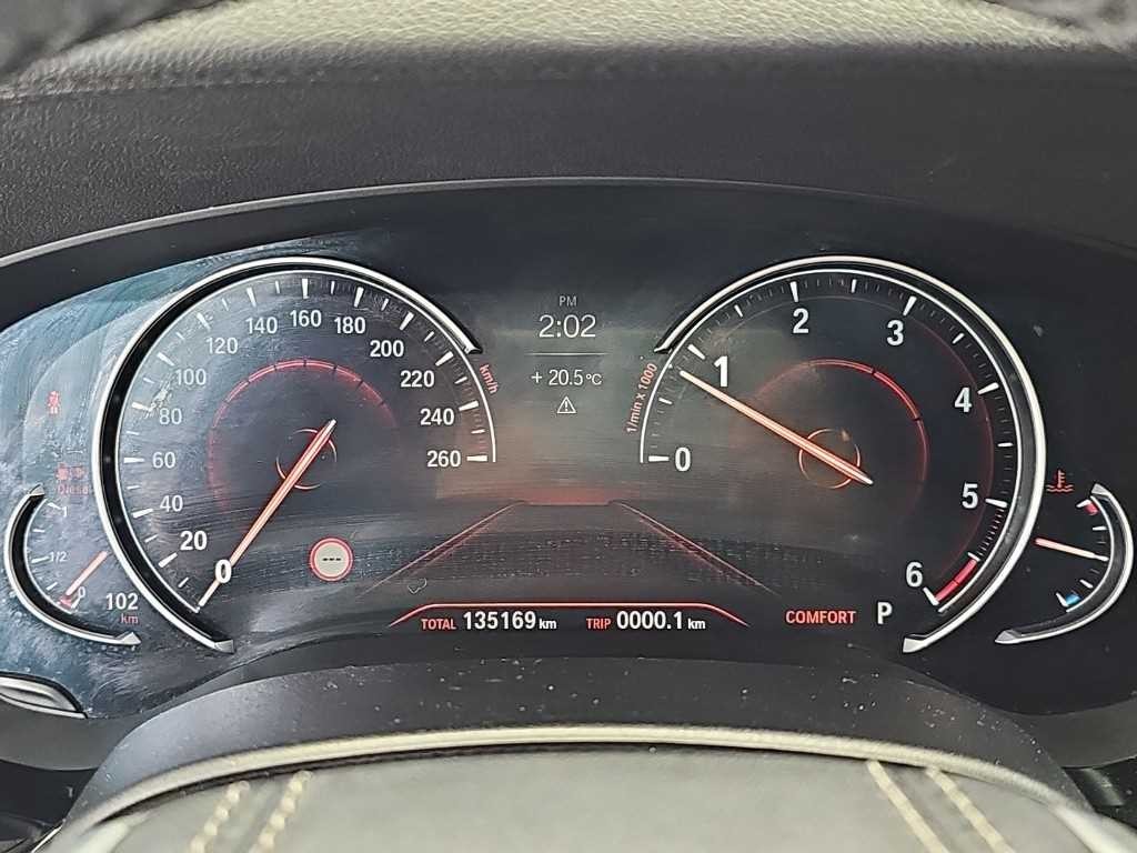 BMW 5시리즈 5시리즈 (G30) 520d M 스포츠 플러스 이미지 6
