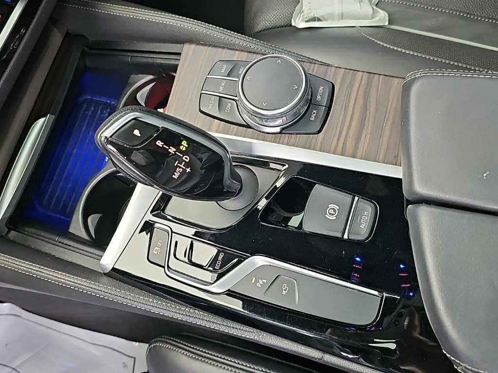 BMW 5시리즈 5시리즈 (G30) 520d M 스포츠 플러스 이미지 8