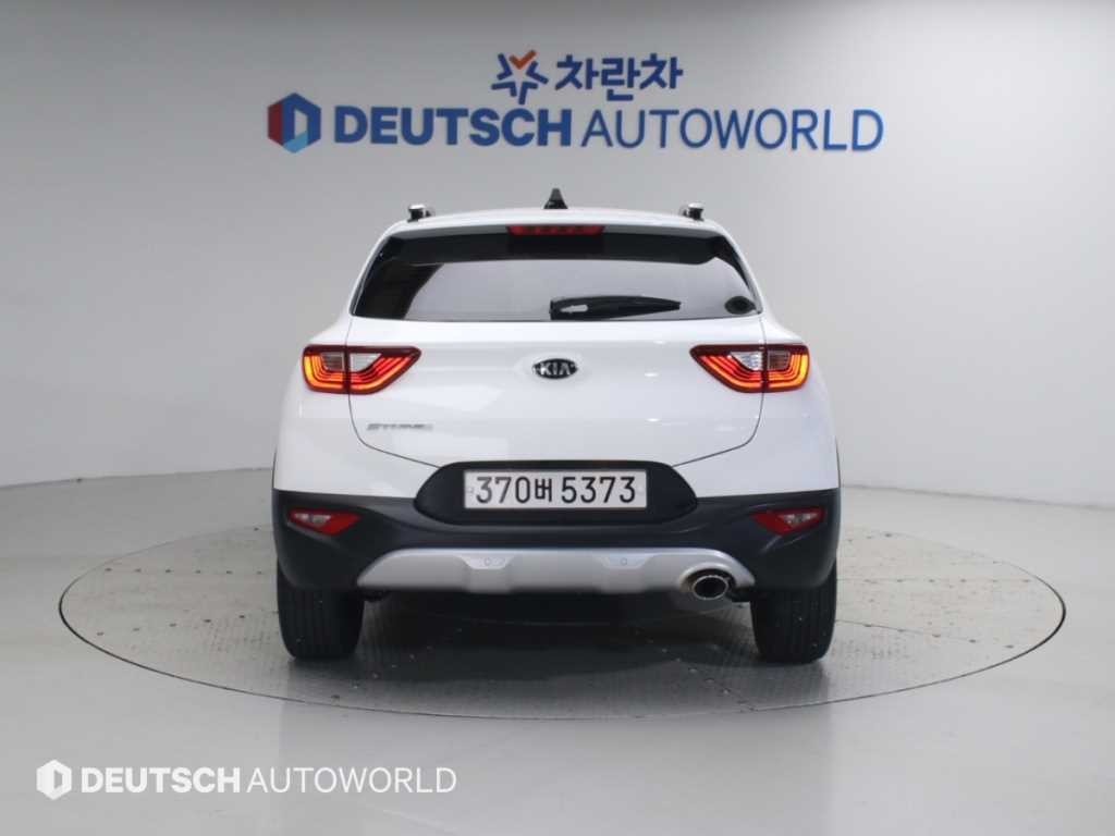 기아 스토닉 가솔린 1.4 트렌디 이미지 4
