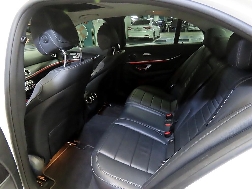 벤츠 E 클래스 E-클래스 W213 E220d 아방가르드 이미지 7