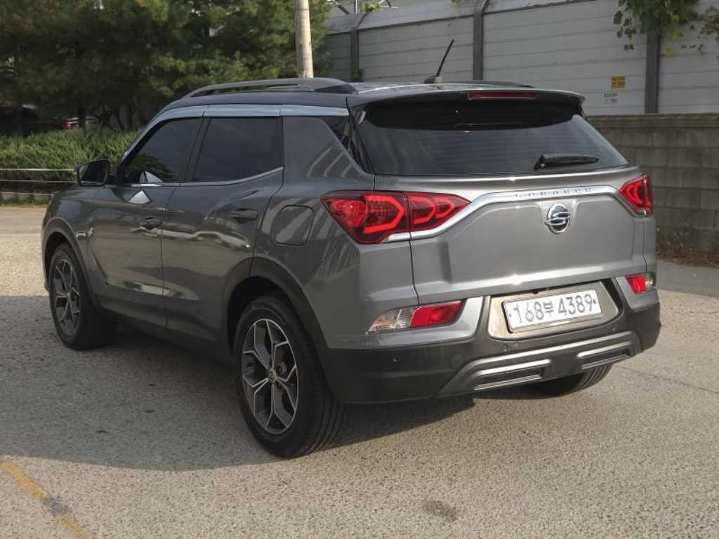 KG모빌리티(쌍용) 코란도 뷰티풀코란도 2WD 디젤 1.6 C5 플러스 이미지 3