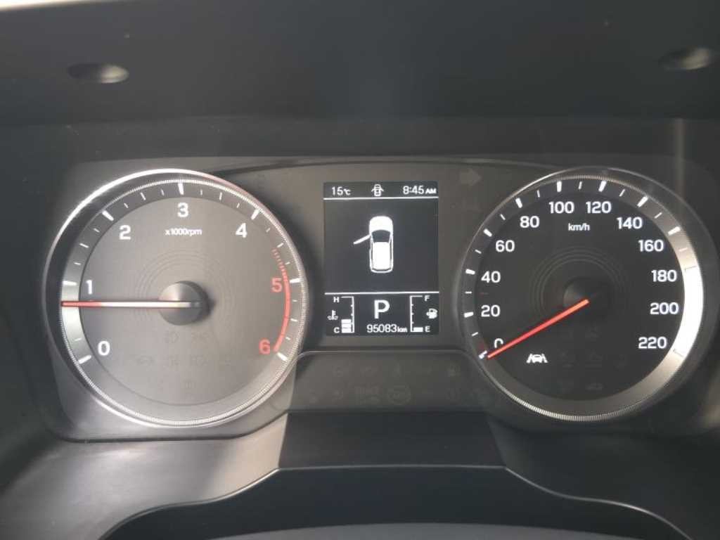 KG모빌리티(쌍용) 코란도 뷰티풀코란도 2WD 디젤 1.6 C5 플러스 이미지 9