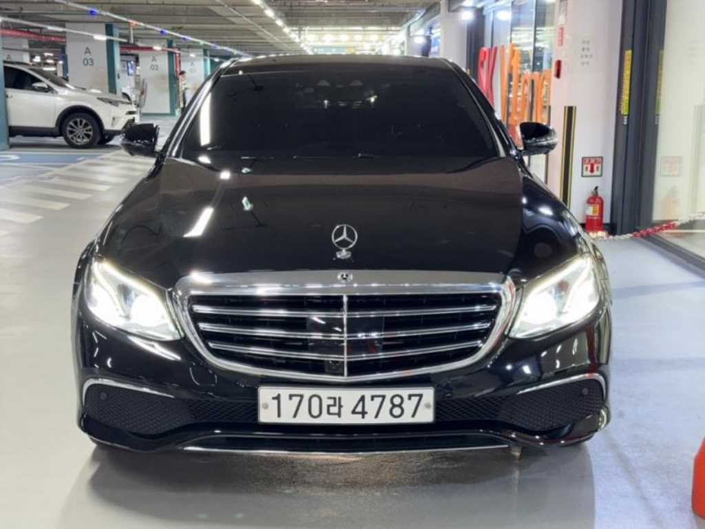 벤츠 E 클래스 E-클래스 W213 E450 4MATIC 익스클루시브 이미지 1