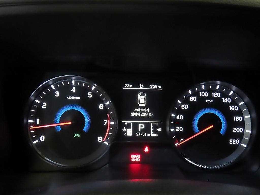 KG모빌리티(쌍용) 티볼리 더 뉴 티볼리 2WD 가솔린 1.6 V1 이미지 9