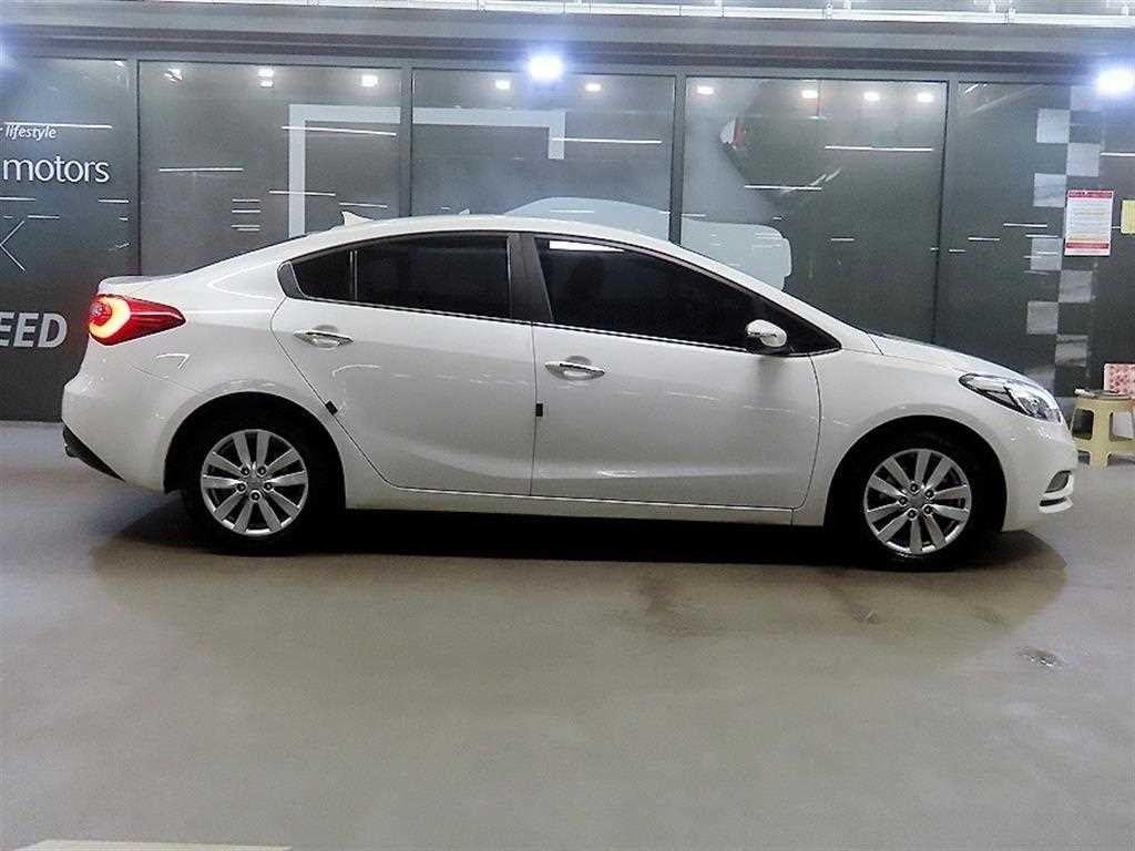 기아 K3 1.6 VGT 노블레스 이미지 3
