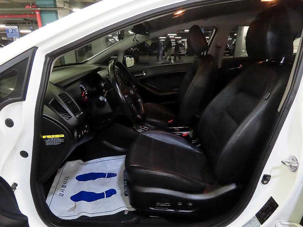 기아 K3 1.6 VGT 노블레스 이미지 6