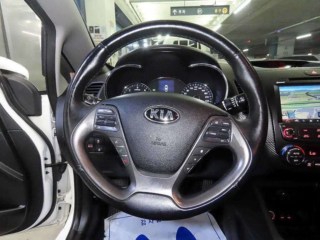 기아 K3 1.6 VGT 노블레스 이미지 8