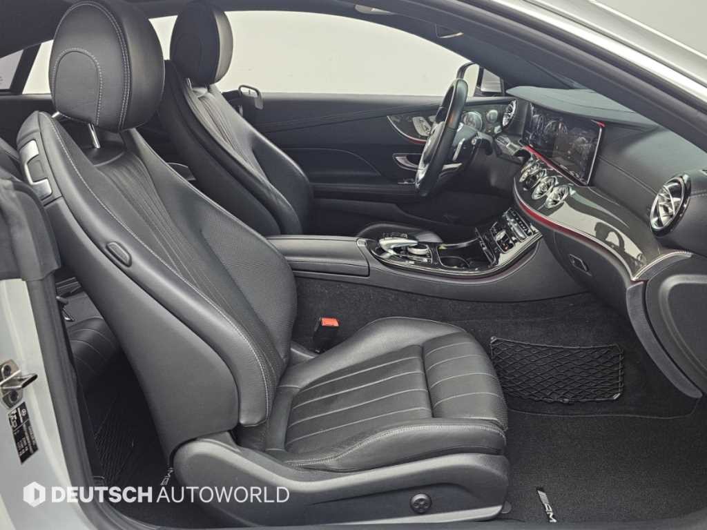 벤츠 E 클래스 E-클래스 W213 E400 4MATIC 쿠페 이미지 10