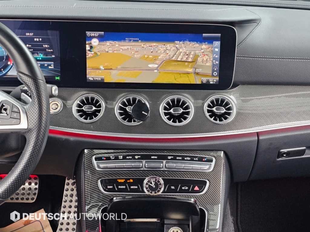 벤츠 E 클래스 E-클래스 W213 E400 4MATIC 쿠페 이미지 14
