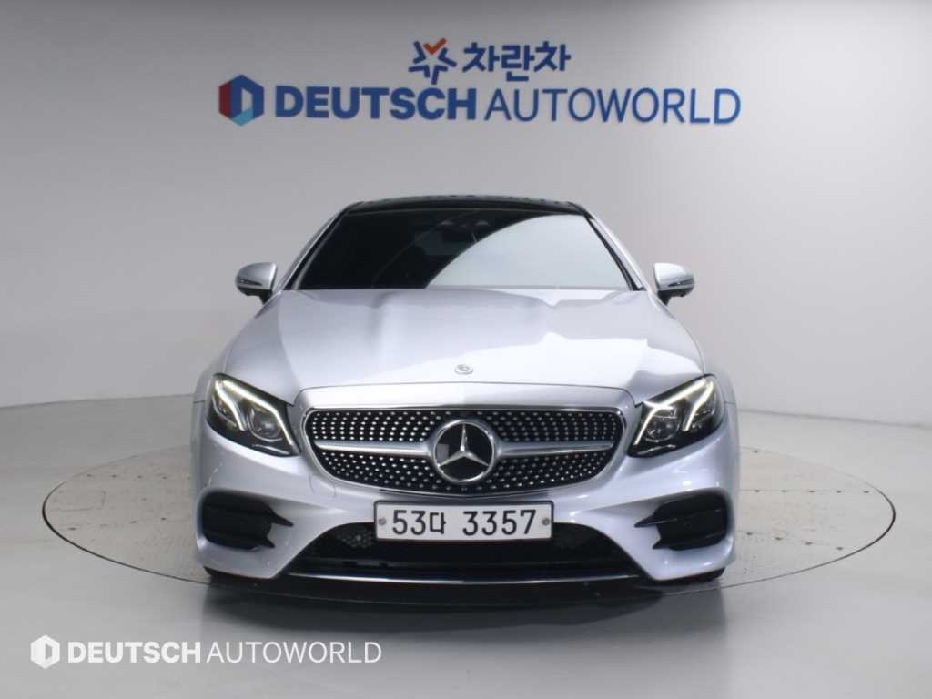 벤츠 E 클래스 E-클래스 W213 E400 4MATIC 쿠페 이미지 3