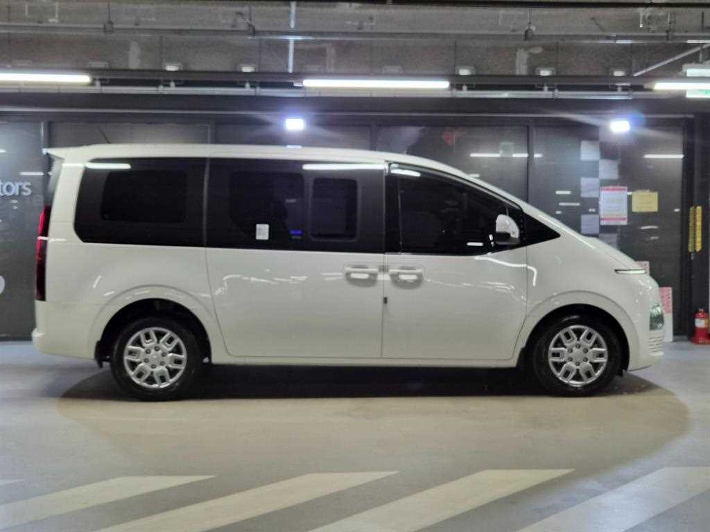 현대 스타리아 2WD 디젤 카고 모던 5인승 이미지 3