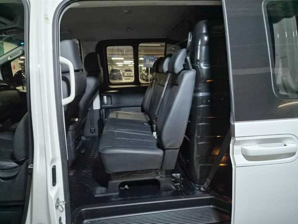 현대 스타리아 2WD 디젤 카고 모던 5인승 이미지 7