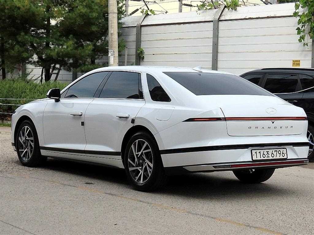 현대 그랜저 그랜저 (GN7) LPG 3.5 2WD (택시형) 고급형 이미지 3