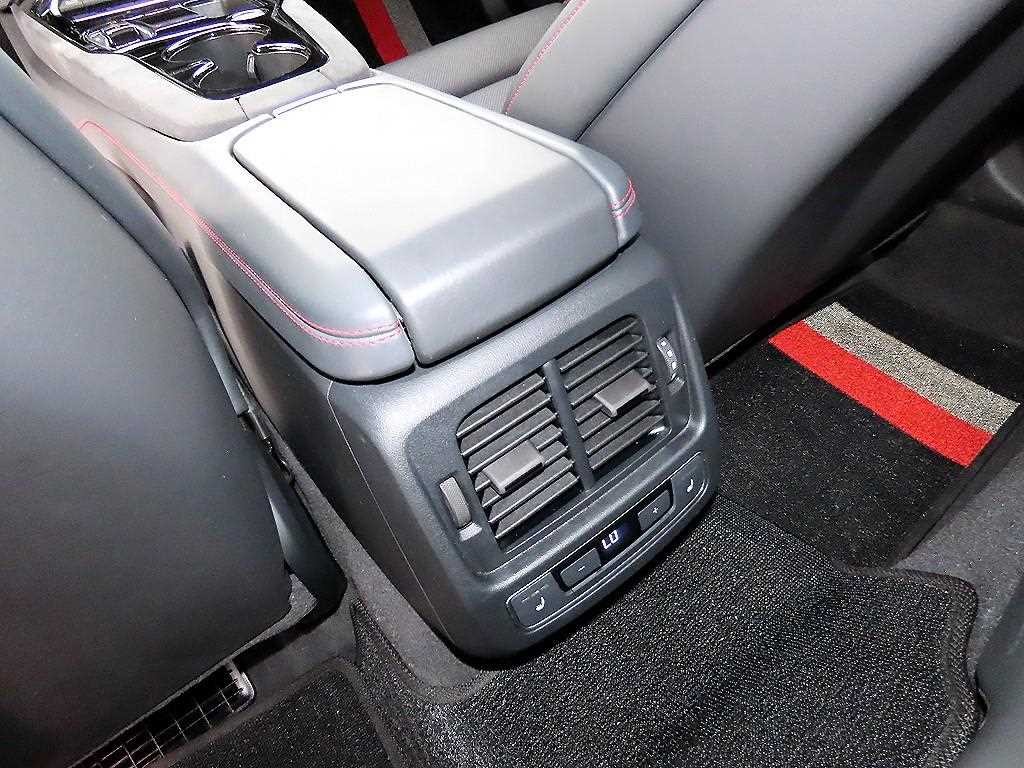 아우디 RS e-트론 GT GT RS 이미지 17