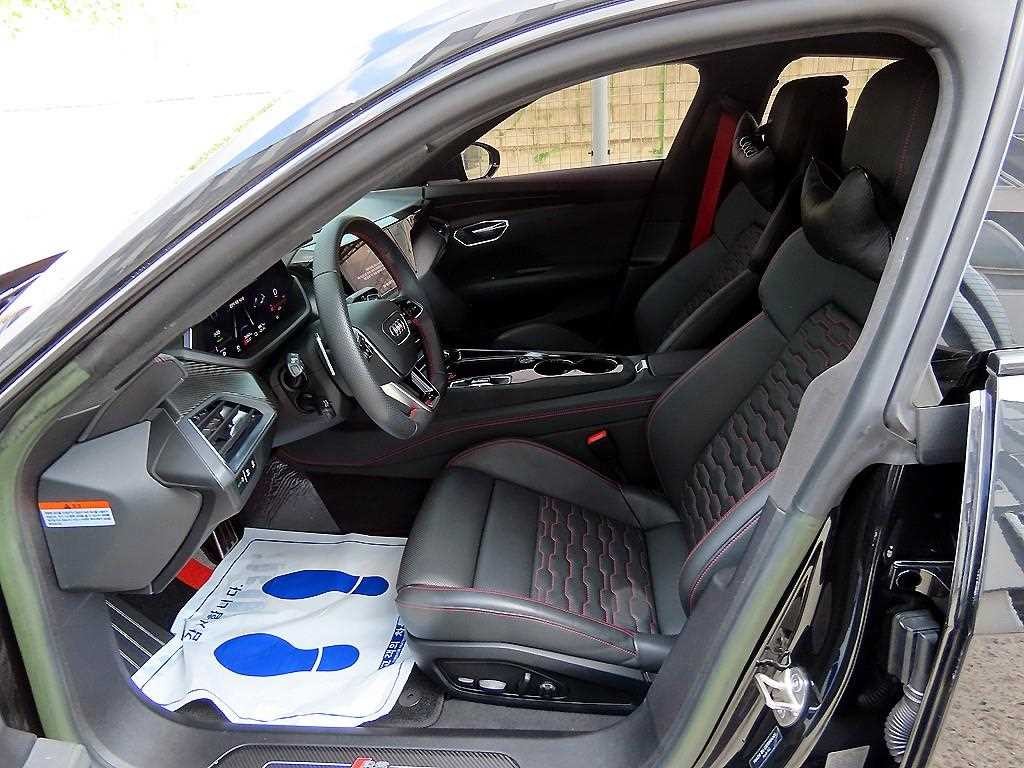 아우디 RS e-트론 GT GT RS 이미지 5